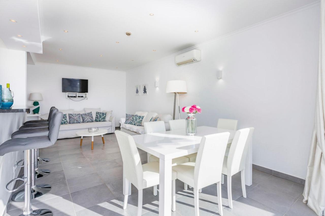 Old Town Beach Apartments Албуфейра Экстерьер фото